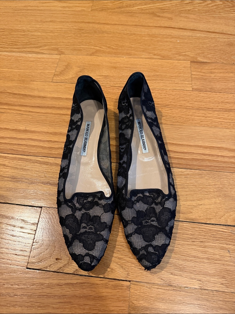 Manolo Blahnik Black Floral Lace Pointed Flats